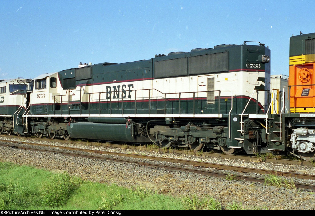 BNSF 9733